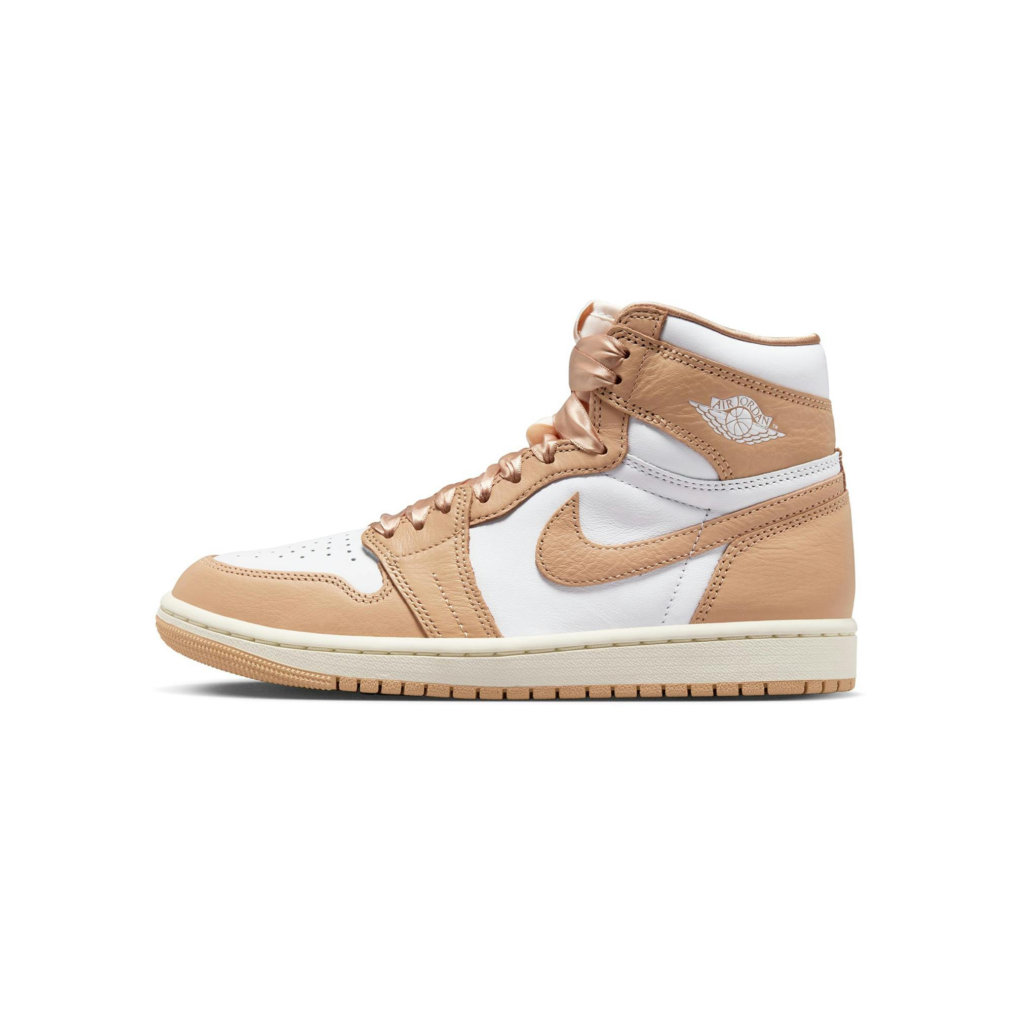 Image of Air Jordan 1 Womens Retro High OG Shoes