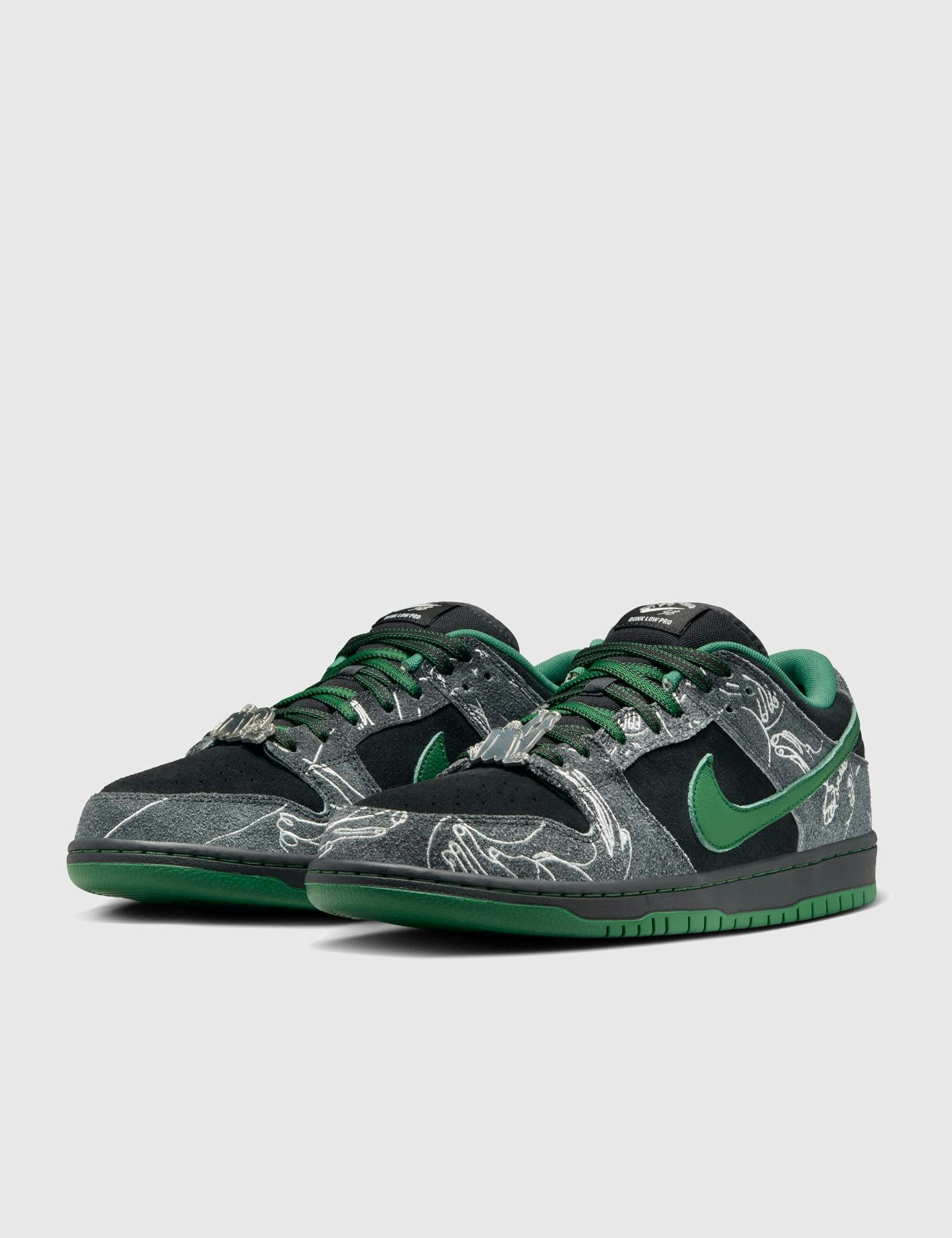 SB Dunk Low Pro THERE Skateboards