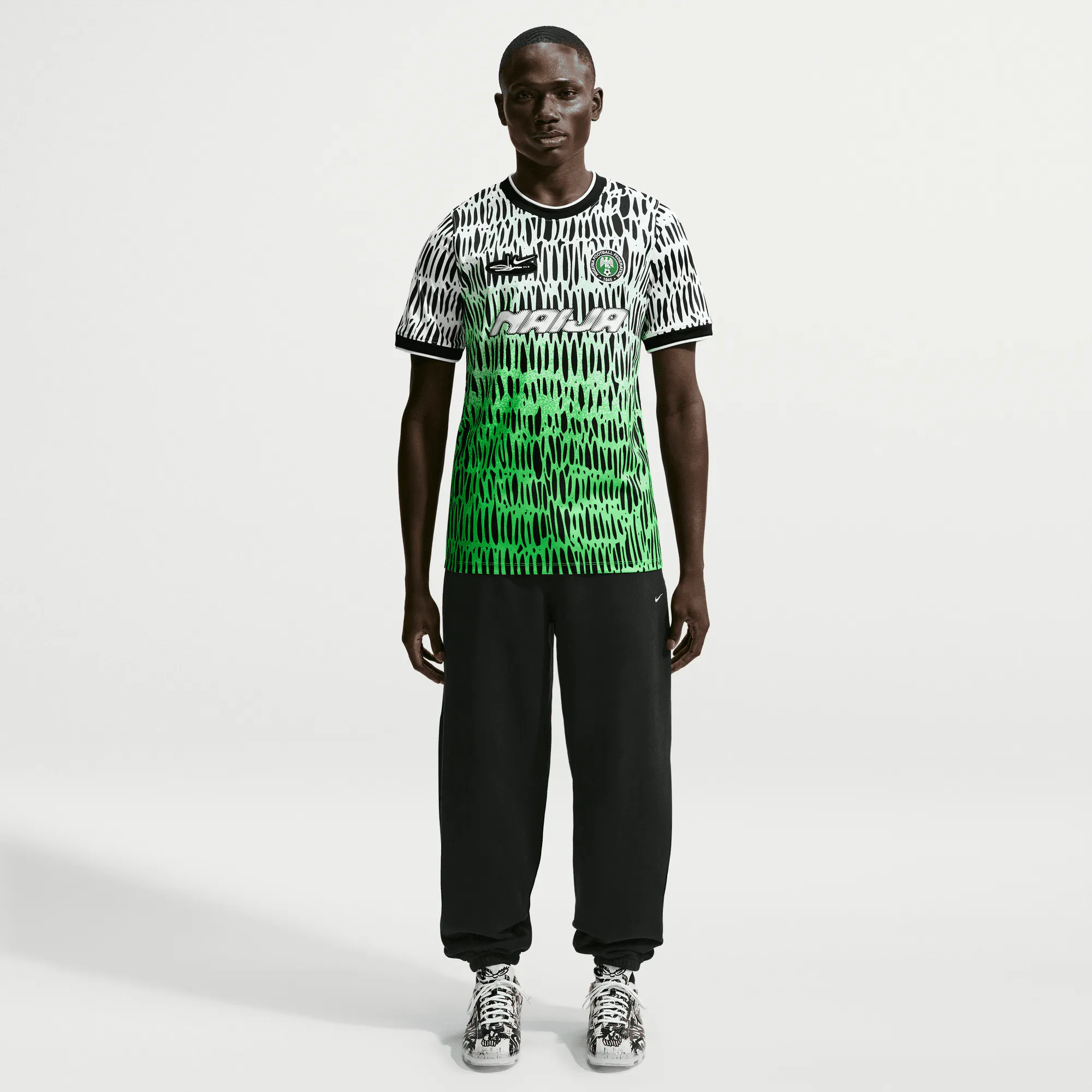 Image of Nike -  Slawn Nigeria Academy Pro Short-Sleeve Soccer Top - (Black/White)