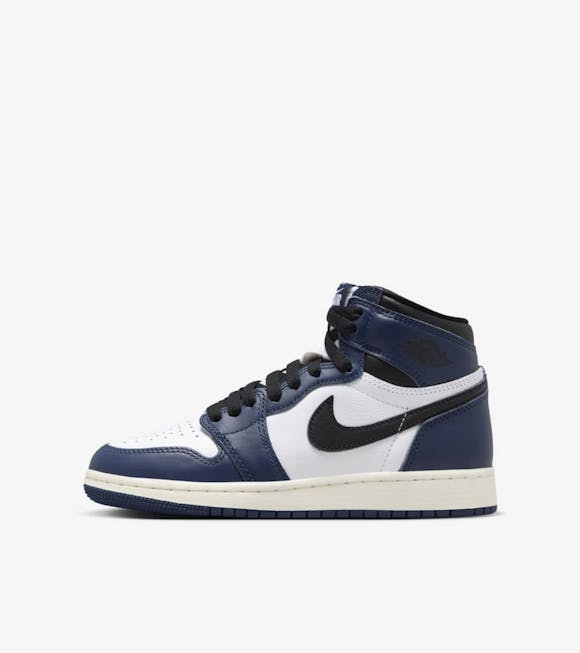 Hero image for Air Jordan 1 Retro High OG "Midnight Navy" GS