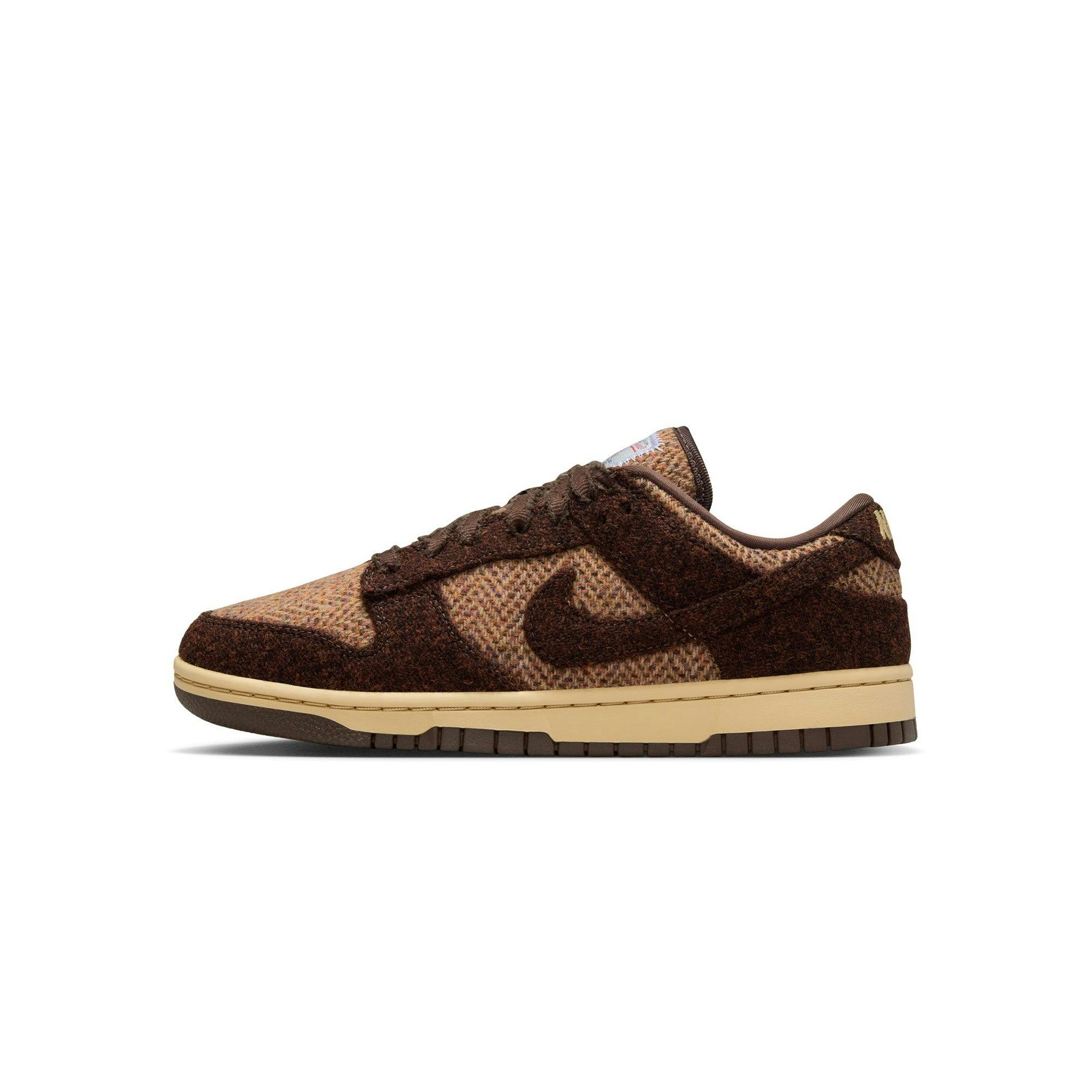 Image of Nike Womens Dunk Low Harris Tweed Shoes