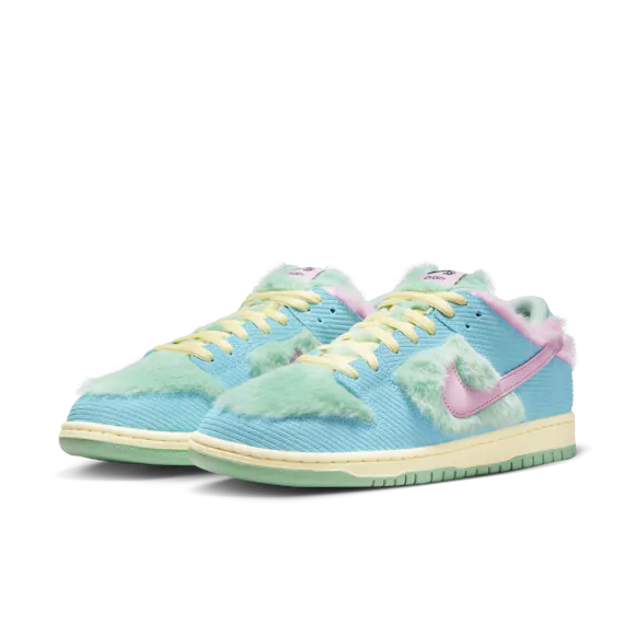 Hero image for NIKE SB VISTY DUNK