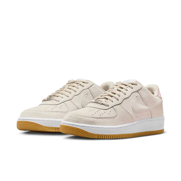 Hero image for Nike SB Air Force 1 'Light Orewood Brown'