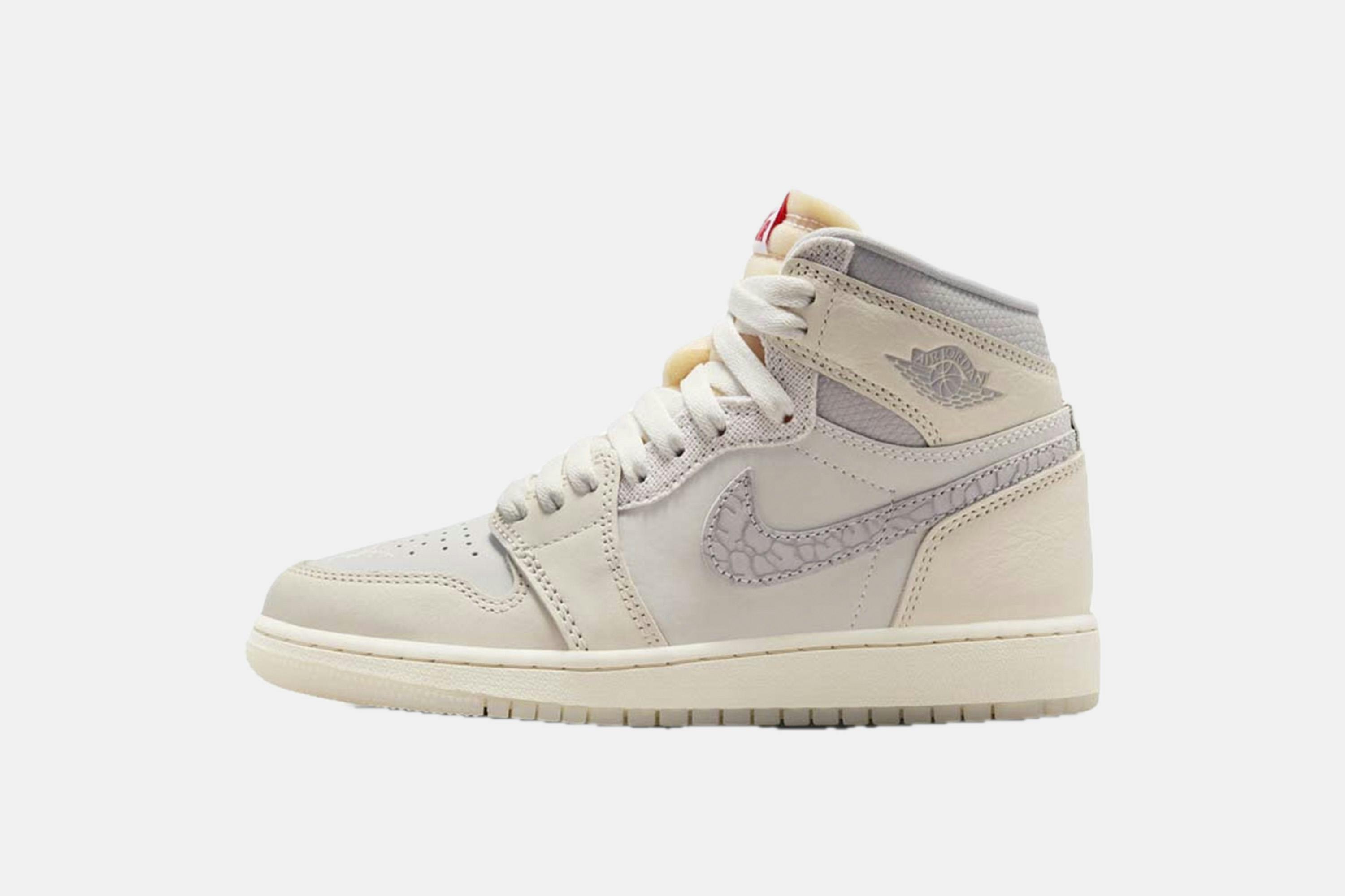 Hero image for Air Jordan 1 Retro High OG 'Sail'