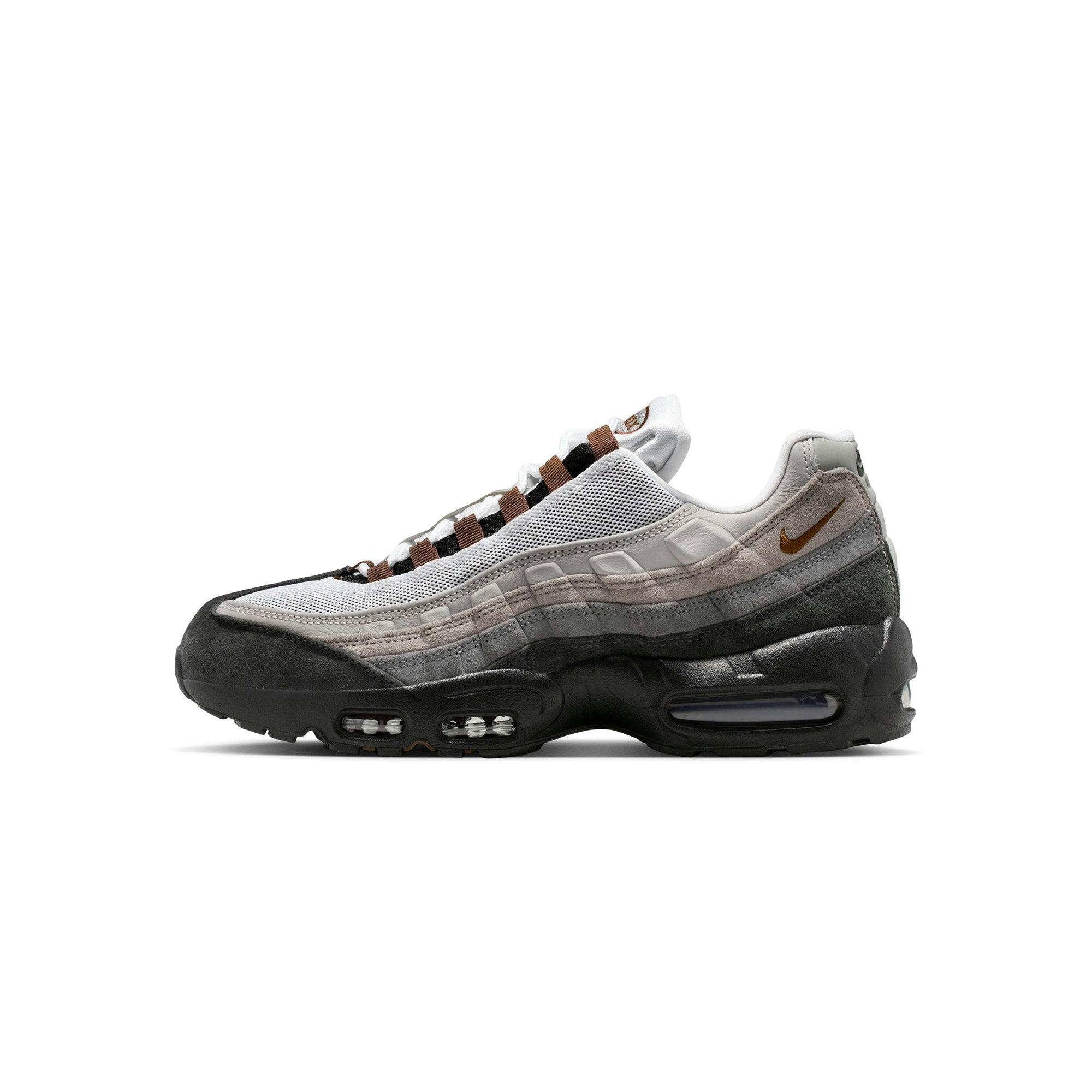 Image of Nike SB Mens Air Max 95 Shoes