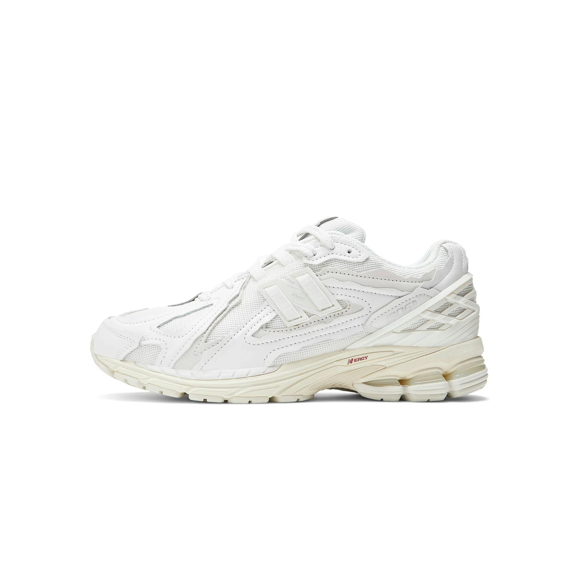 Image of New Balance 1906D Shoes