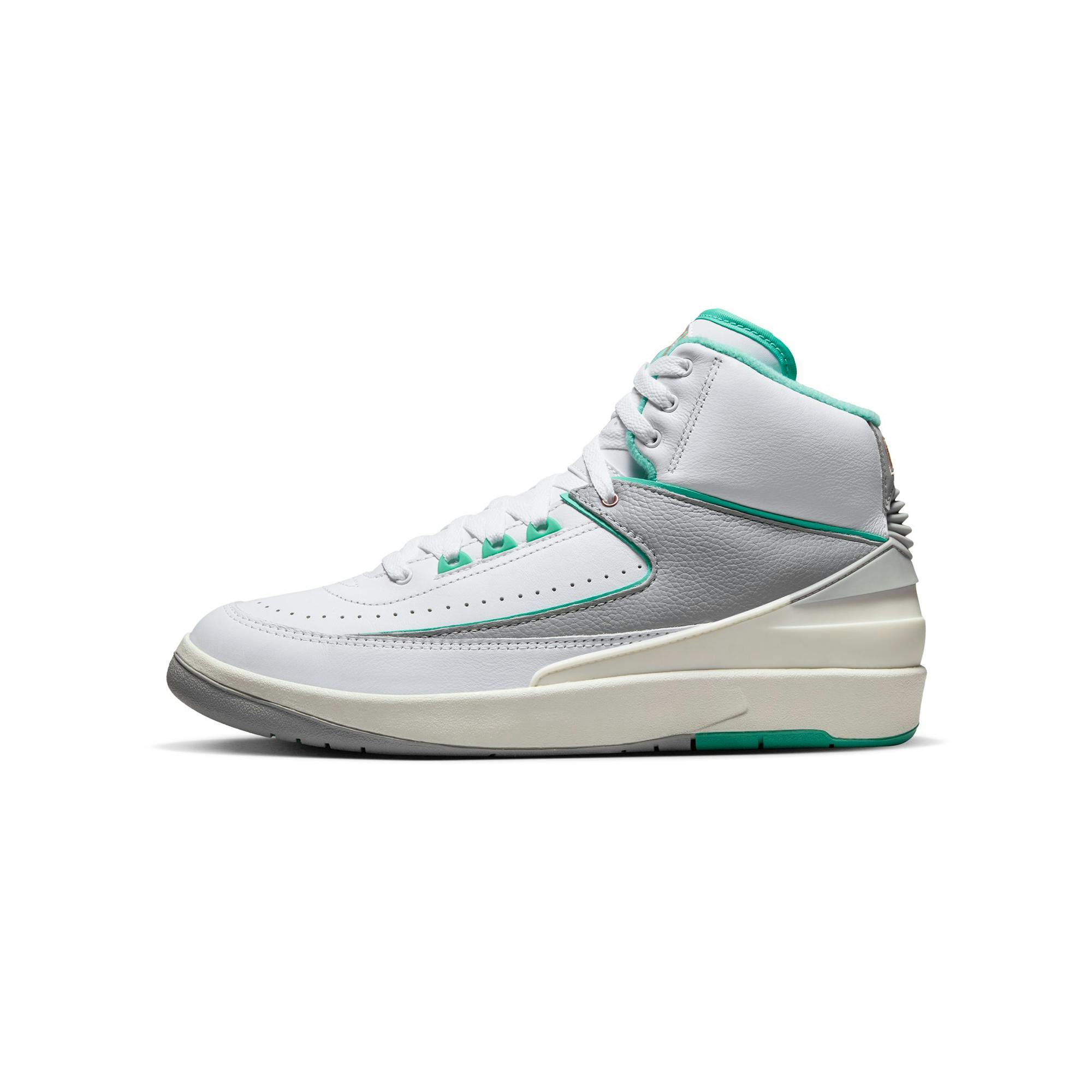 women jordans 2