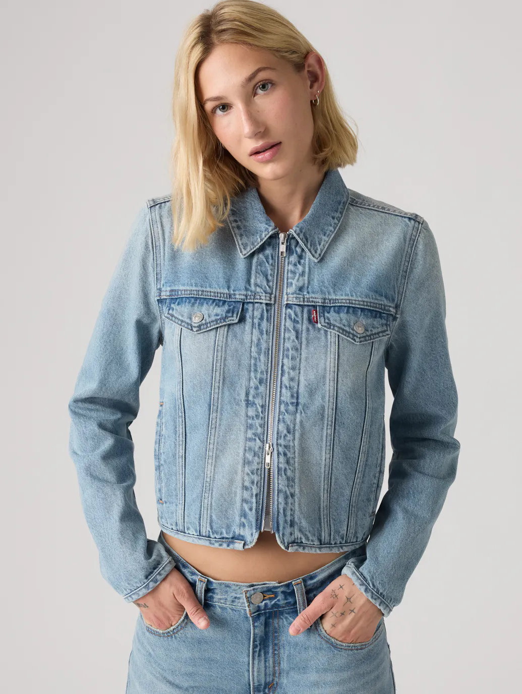 Image of Levi’s® x Rosé Zip-up Trucker Jacket