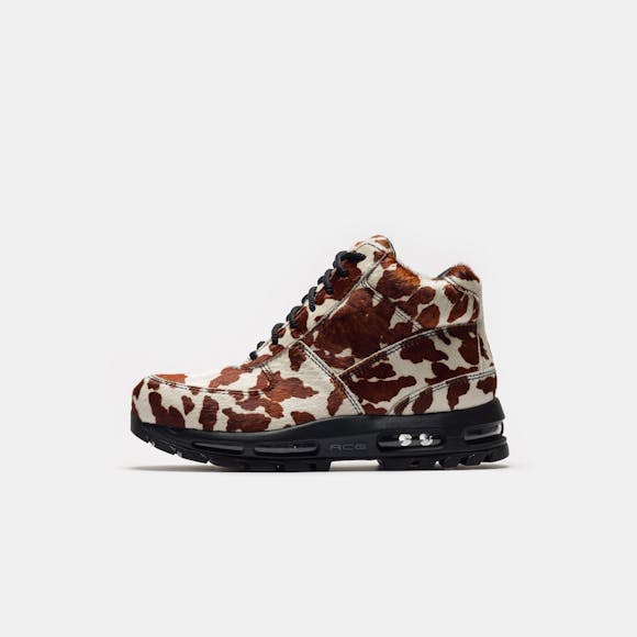 Hero image for Air Max Goadome Boot in Sail/Black/Cacao Wow/Sail