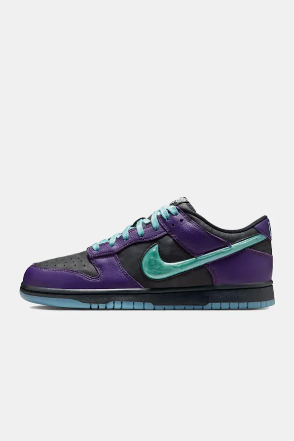 Hero image for Dunk Low Retro Limited Sneaker in Black/Artisan Teal/Grand Purple