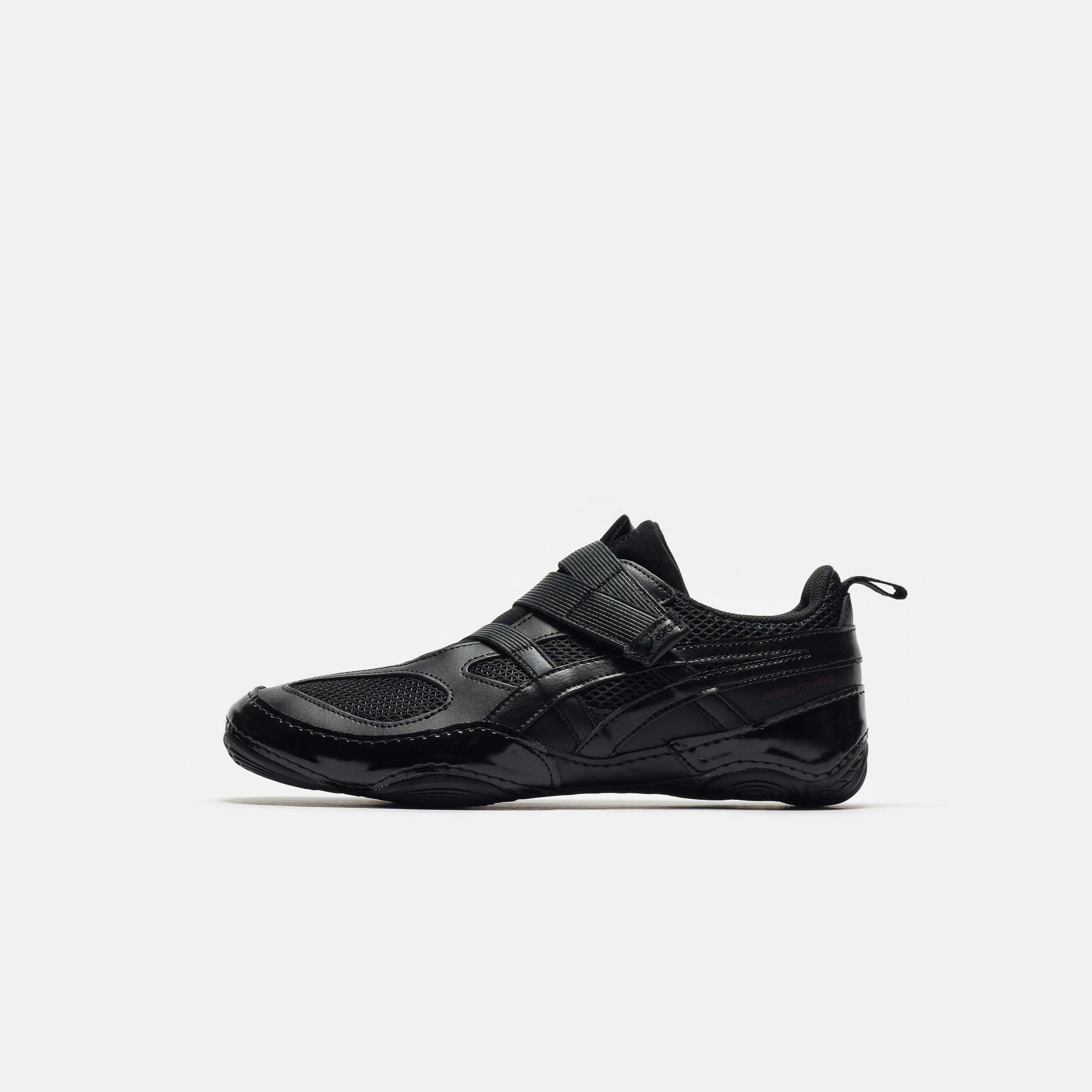Image of Issey Miyake Hyper Taping Sneaker in Black/Black