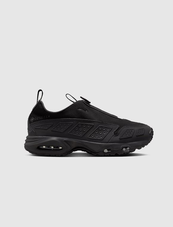 Hero image for WOMEN'S NIKE AIR MAX SUNDER GORE-TEX "BLACK/DARK SMOKE GREY"