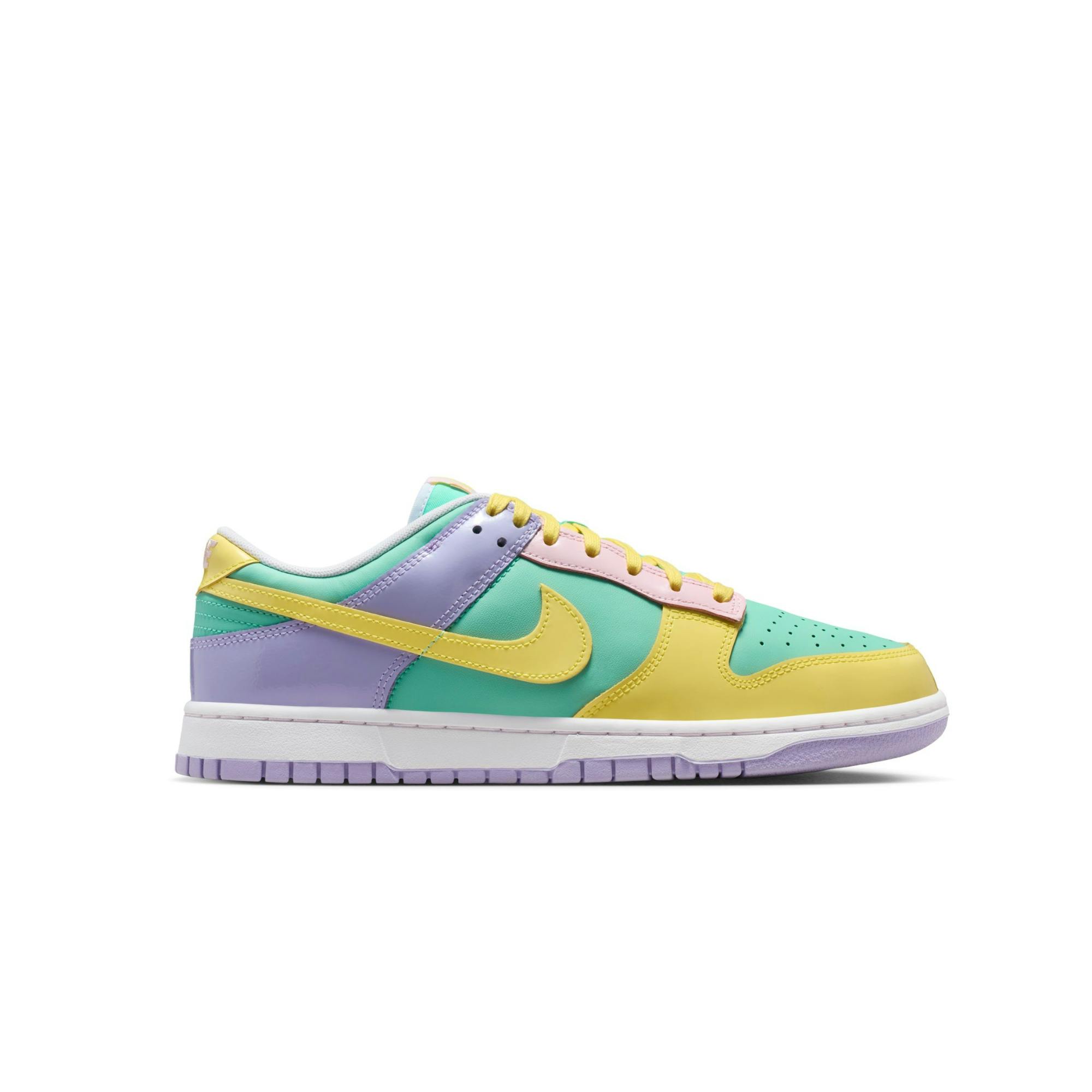 Image of Nike Dunk Low "Easter"