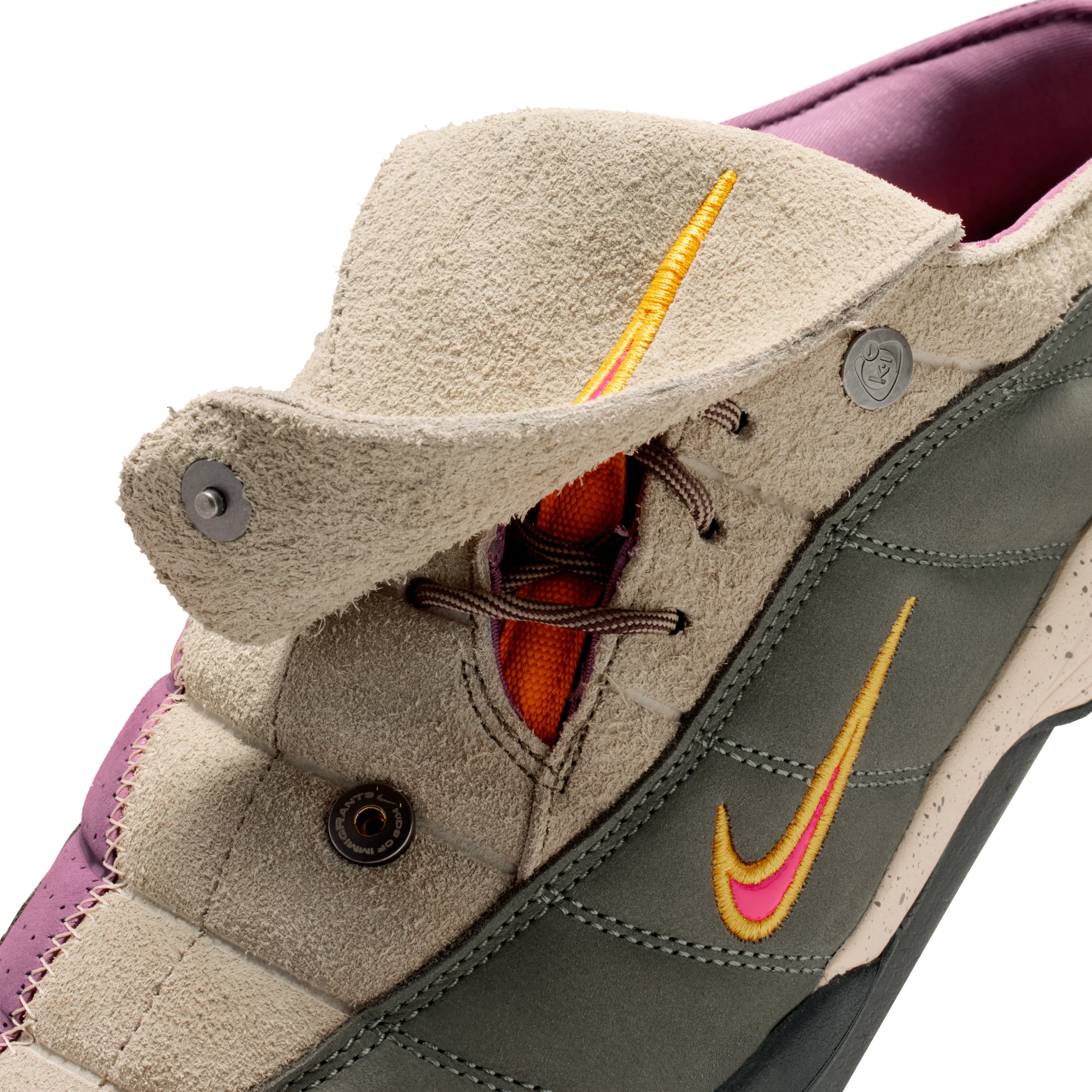 靴 Nike x Kids of Immigrants KOI T90 Mule Nike × Kids of Immigrants T-90 Mule 