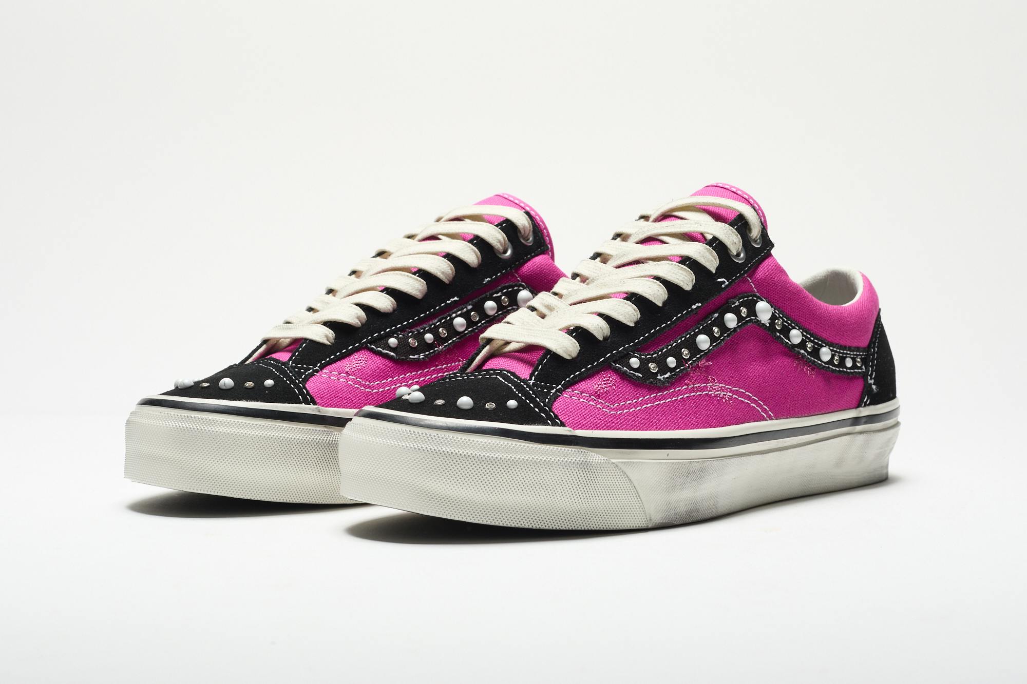 VANS PREMIUM OLD SKOOL 36 'PEARLIZED' - FUCHSIA RED - ONLINE RAFFLE