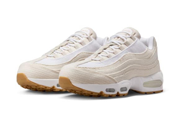 Hero image for NIKE X LEVI'S AIR MAX 95 OG - LIGHT OREWOOD BROWN/ WHITE - ONLINE RAFFLE