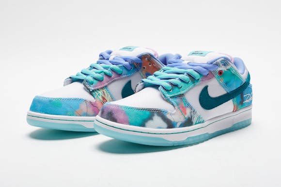 Hero image for NIKE SB DUNK LOW OG QS "FUTURA" - ONLINE RAFFLE