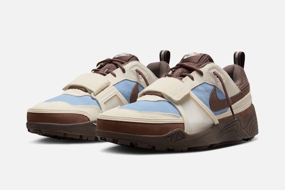 Hero image for NIKE ZOOM FIELD JAXX - LECHE BLUE/ BAROQUE BROWN - ONLINE RAFFLE