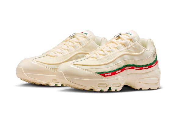 Hero image for UNDEFEATED X NIKE AIR MAX 95 - SAIL - ONLINE RAFFLE