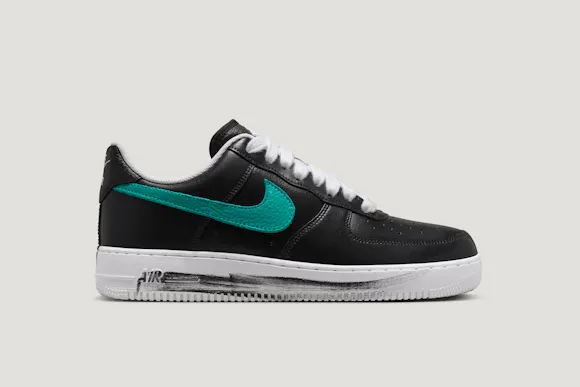 Hero image for Nike x PEACEMINUSONE Air Force 1 '07 Para-Noise 3.0