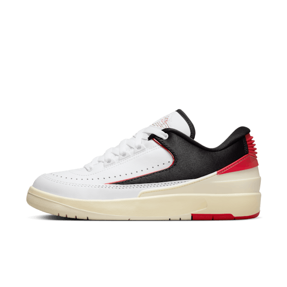 Hero image for Women's Air Jordan 2 Retro "Chicago Twist"