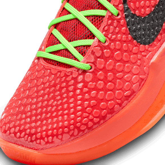 Kobe sales protro footlocker