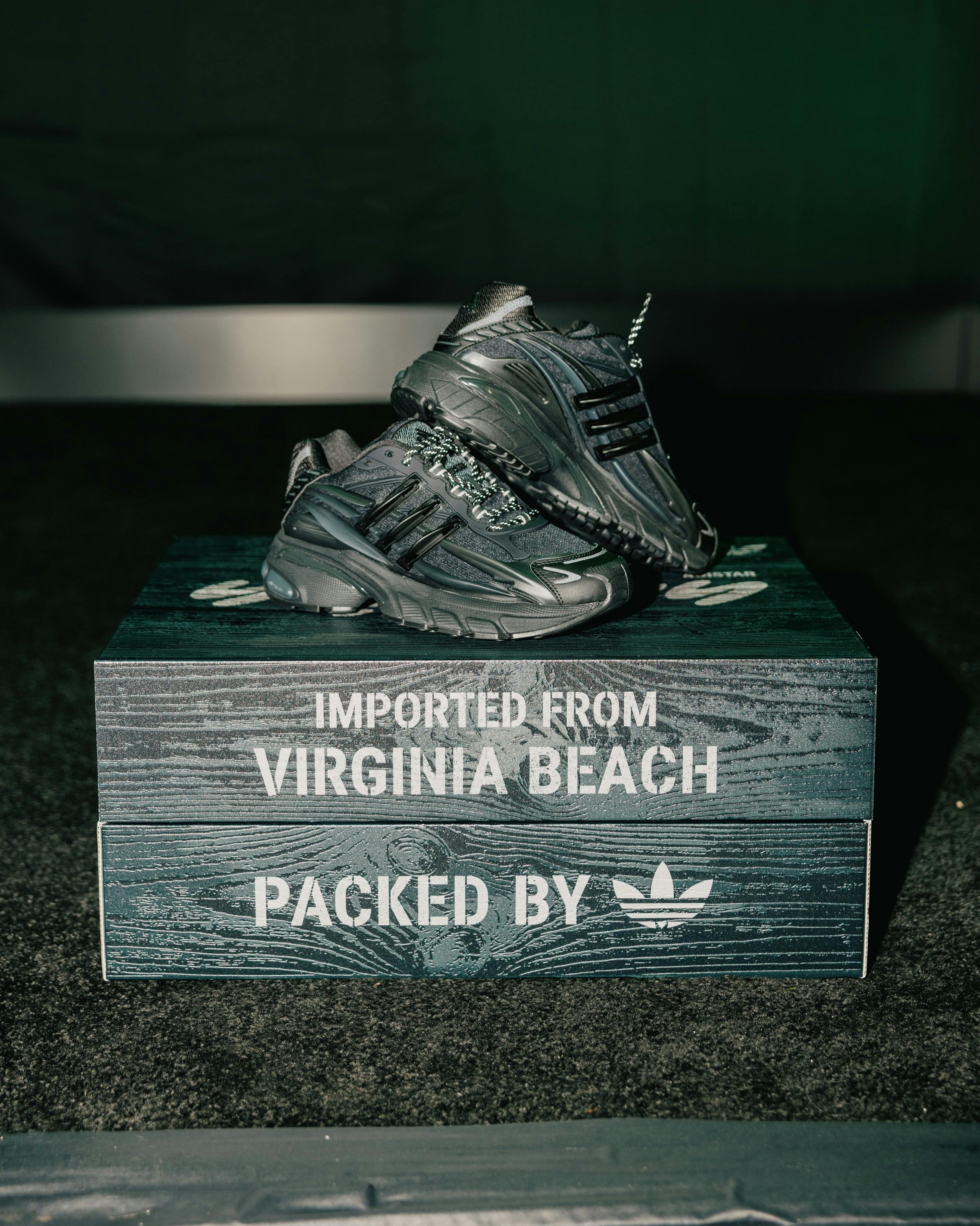 Image of Adistar Jellyfish PW "Triple Black"