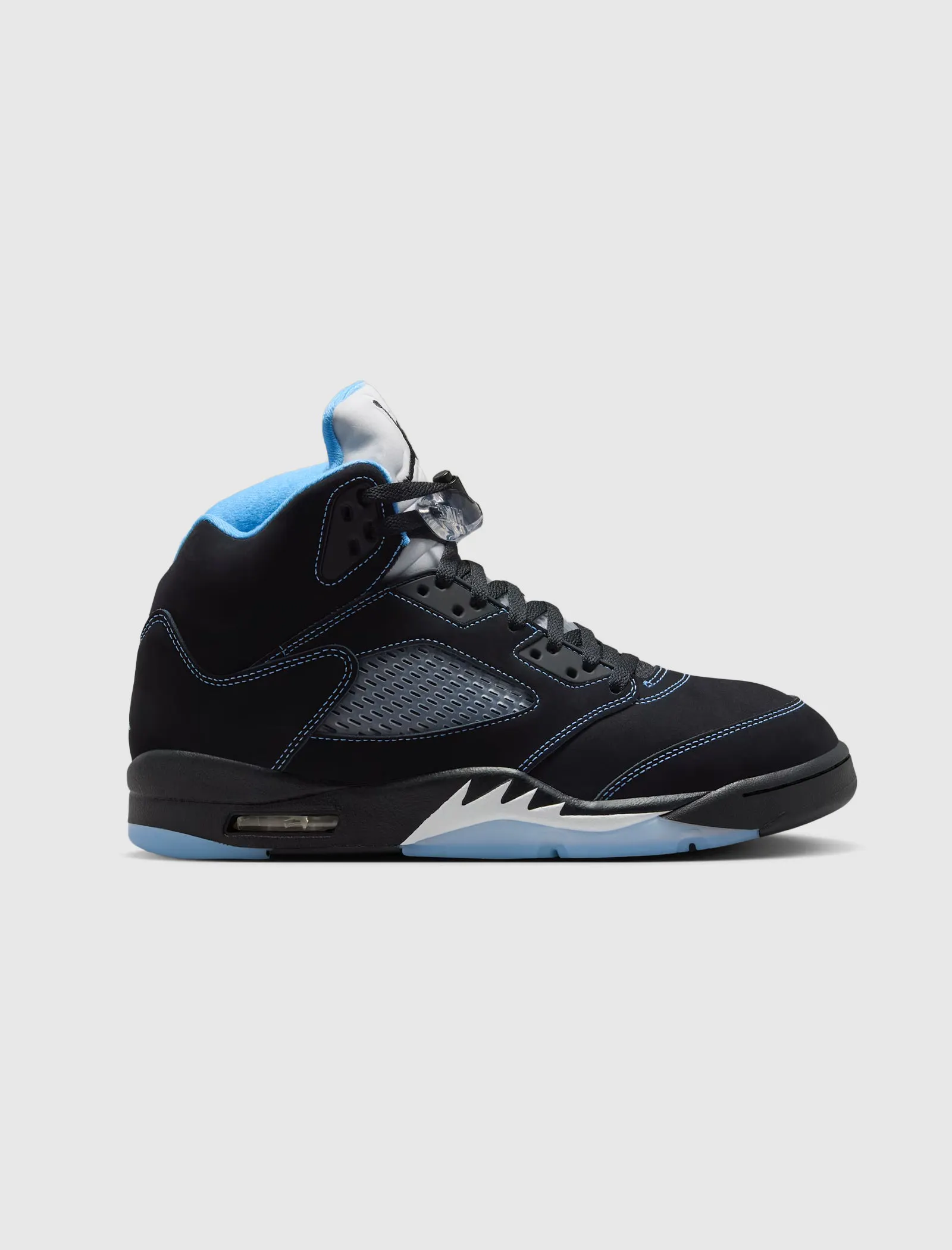 Hero image for AIR JORDAN 5 RETRO "BLACK & UNIVERSITY BLUE"