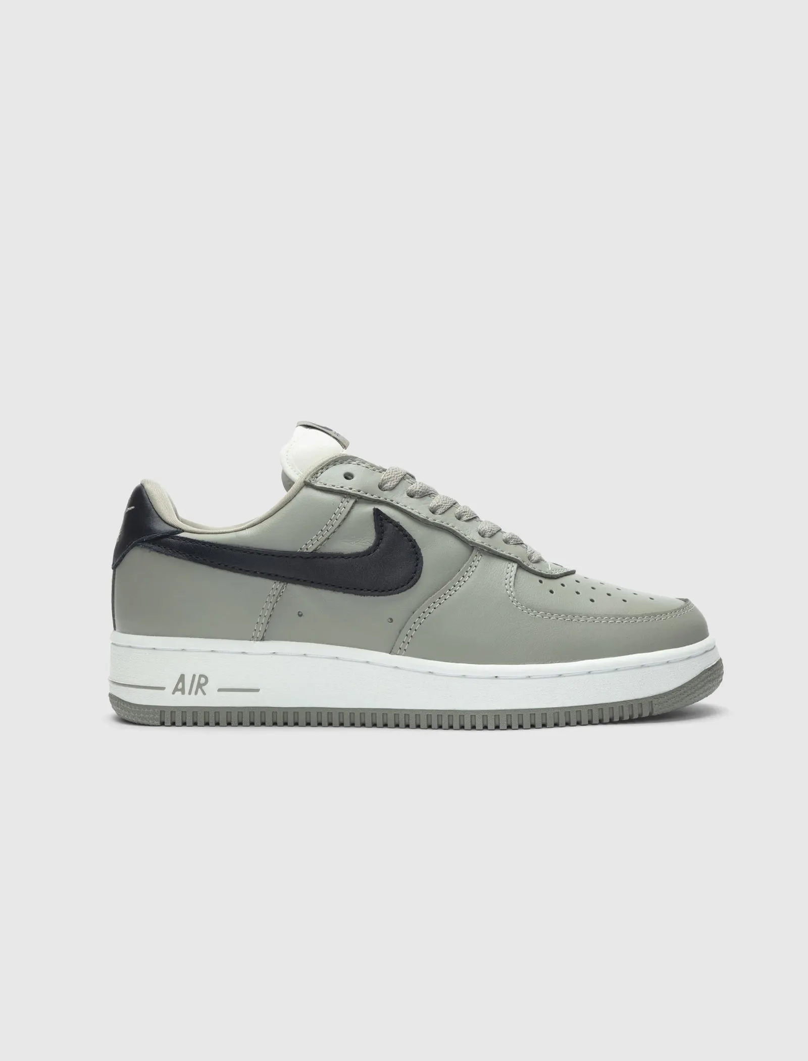 Image of NIKE AIR FORCE 1 "ARMY"