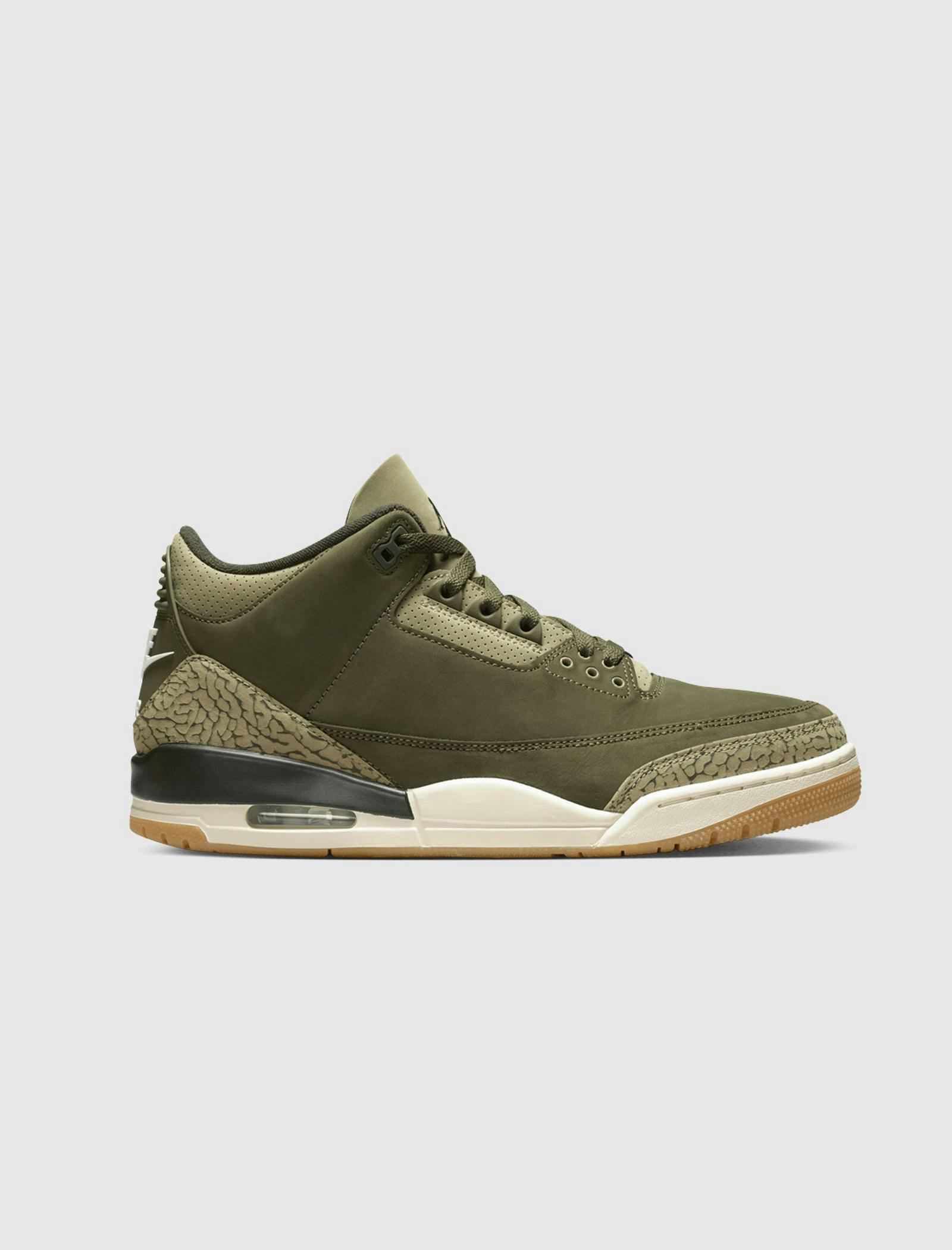 Hero image for AIR JORDAN 3 RETRO "FAMILY AFFAIR"