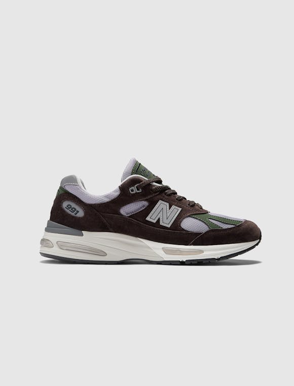 Hero image for NEW BALANCE MADE IN UK 991 V2 "LICORICE"