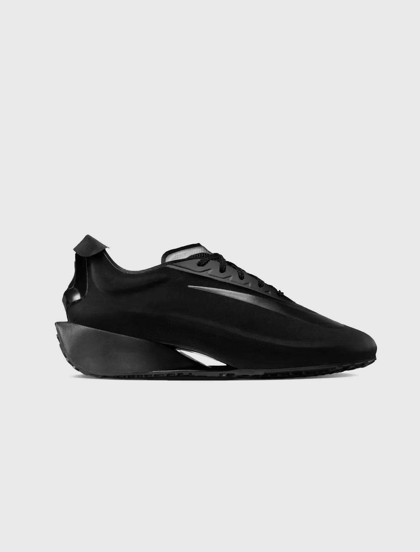 Image of NIKE FIRST SIGHT RUN "TRIPLE BLACK"