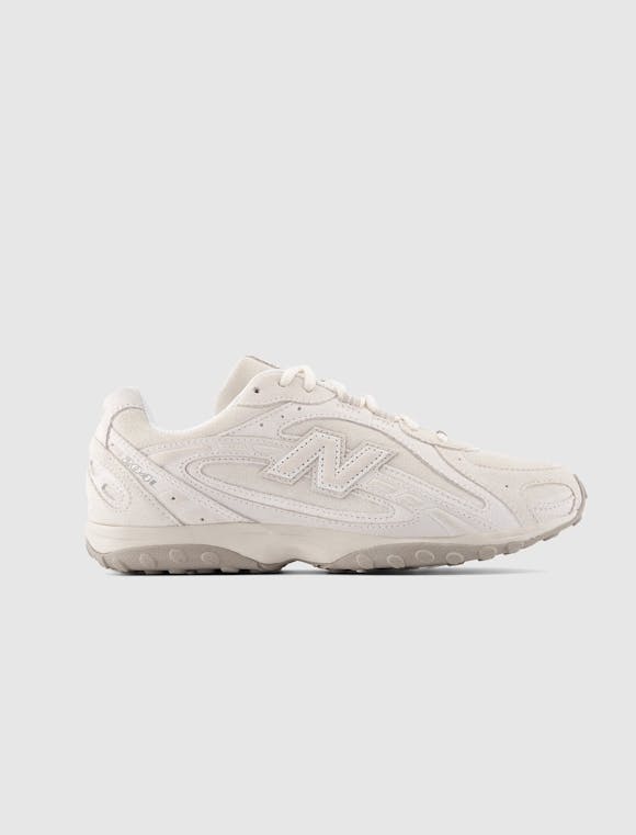 Hero image for NEW BALANCE 204L "TIMBERWOLF"