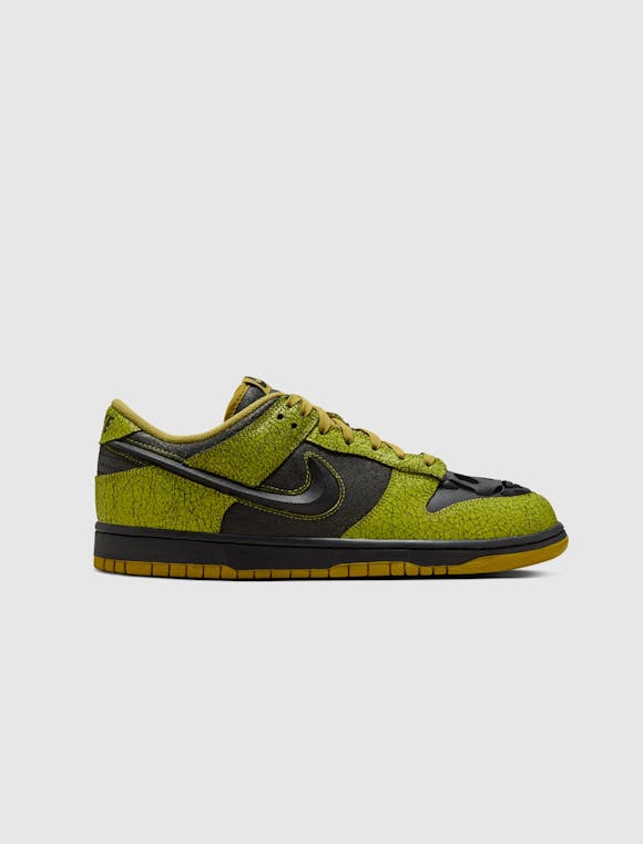 Hero image for NIKE DUNK LOW "HALLOWEEN"