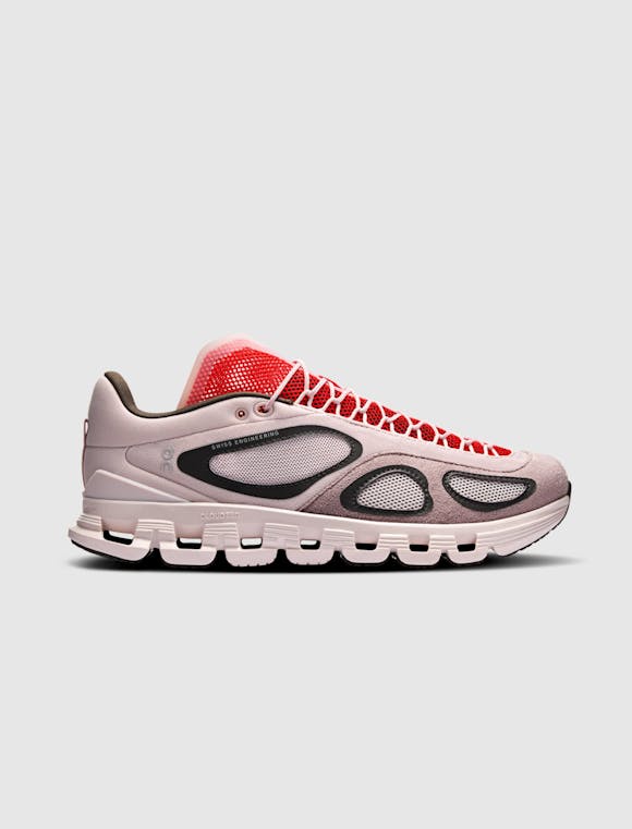 Hero image for ON RUNNING CLOUD X FKA TWIGS "LILY"