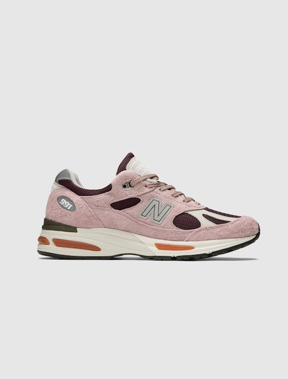 Hero image for NEW BALANCE MADE IN UK 991 V2 "DEAUVILLE MAUVE"