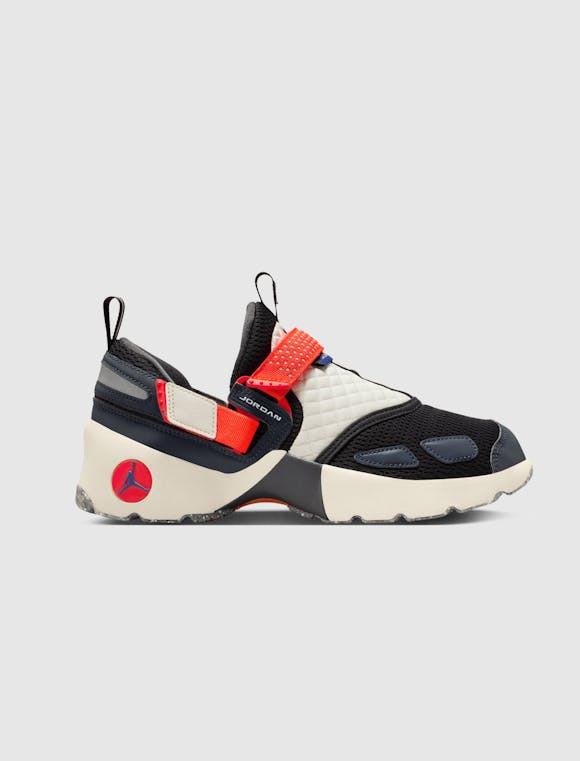 Hero image for WOMEN'S JORDAN TRUNNER LX RA "BLACK/WHITE/COCONUT MILK/ ORANGE BLAZE"