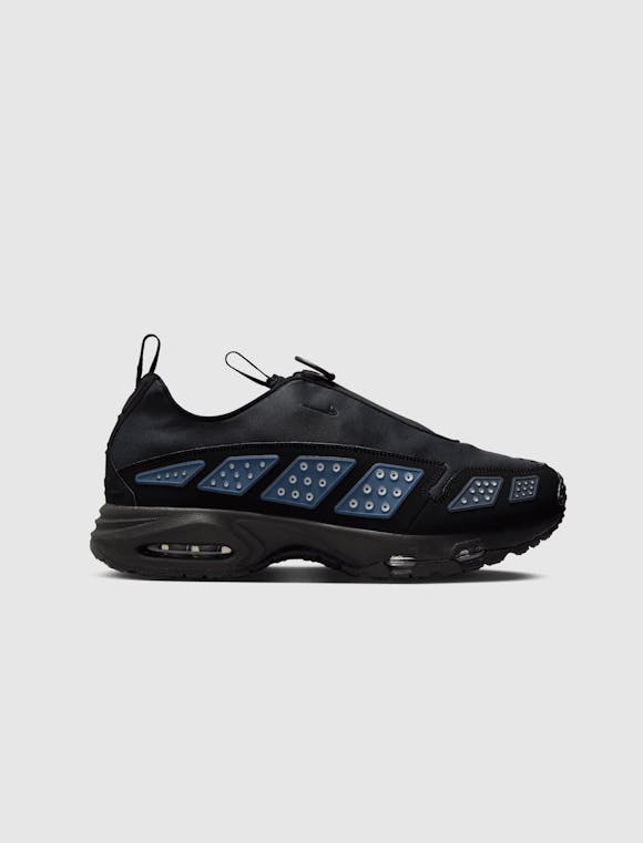 Hero image for WOMEN'S NIKE AIR MAX SUNDER "BLACK/SILVER"