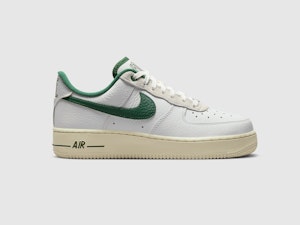 Image of WOMEN'S NIKE AIR FORCE 1 '07 LX COMMAND FORCE "GORGE GREEN"
