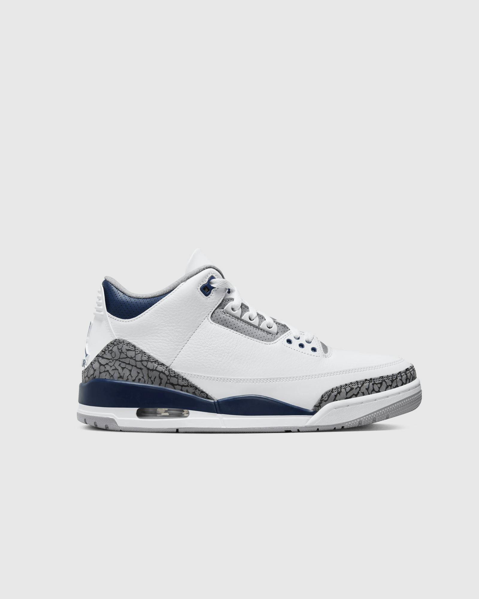 Navy blue and white jordans hotsell