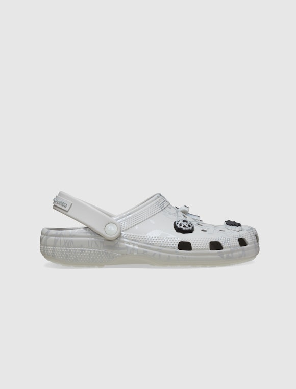 Hero image for CROCS CLASSIC CLOG "PEAR WHITE"