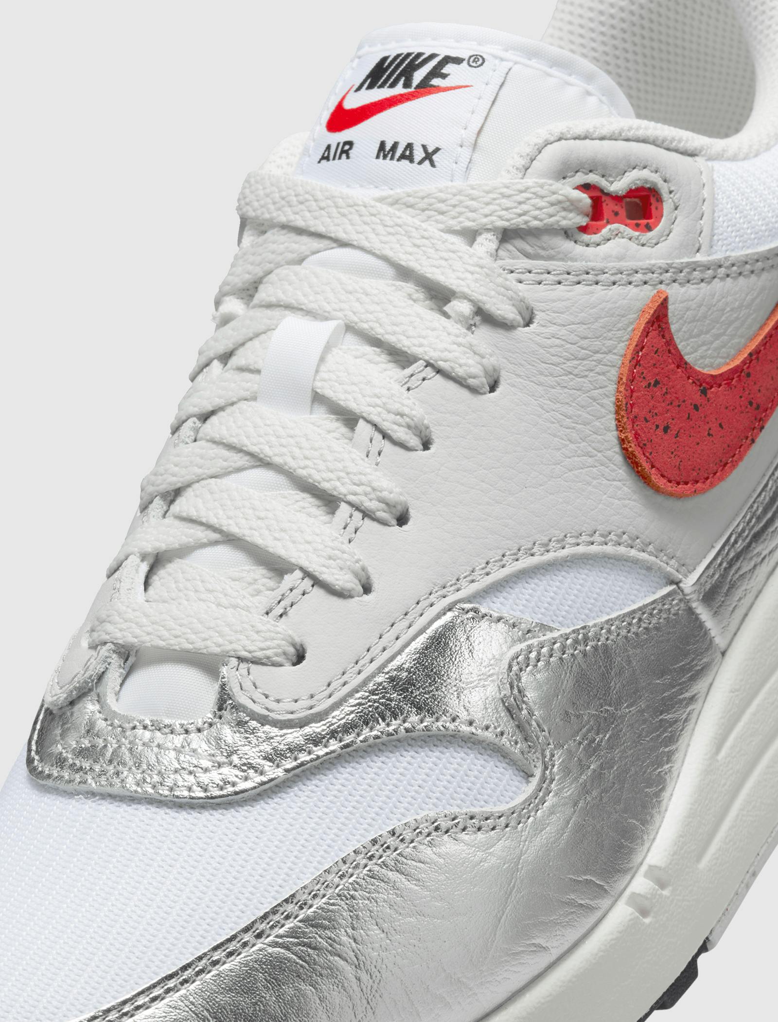 Air max 1 silver online