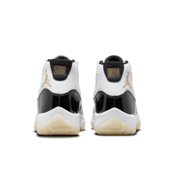 Jordan 11 deals low gold footlocker
