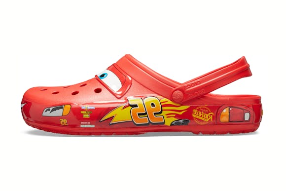 Lightning mcqueen discount crocs size 11